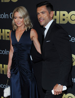 Kelly Ripa Longsleeve T-shirt #3269338