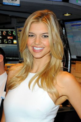 Kelly Rohrbach Mouse Pad 2762893