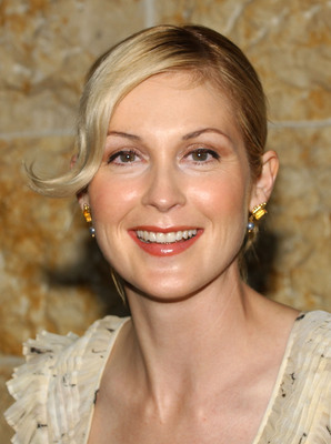 Kelly Rutherford tote bag