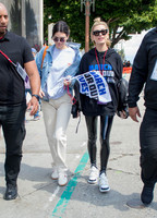 Kendall Jenner Sweatshirt #3192113