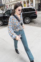 Kendall Jenner Longsleeve T-shirt #3259987