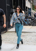 Kendall Jenner Sweatshirt #3260017