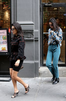 Kendall Jenner Longsleeve T-shirt #3260036