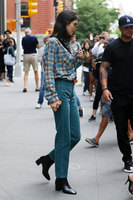 Kendall Jenner Longsleeve T-shirt #3260038