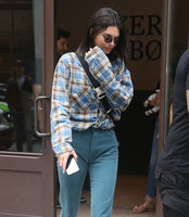 Kendall Jenner tote bag #G1502170