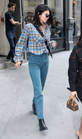 Kendall Jenner Sweatshirt #3260208