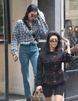 Kendall Jenner Longsleeve T-shirt #3260212