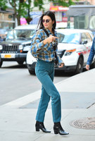 Kendall Jenner Longsleeve T-shirt #3260213