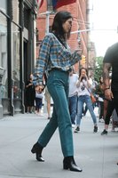 Kendall Jenner Longsleeve T-shirt #3260218