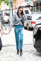 Kendall Jenner Longsleeve T-shirt #3260237