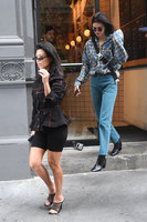 Kendall Jenner Longsleeve T-shirt #3260251