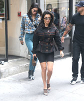 Kendall Jenner Longsleeve T-shirt #3260252