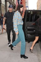 Kendall Jenner Longsleeve T-shirt #3260302