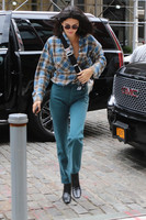 Kendall Jenner Longsleeve T-shirt #3260310