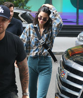 Kendall Jenner Sweatshirt #3260314