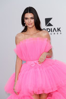 Kendall Jenner Longsleeve T-shirt #3847925