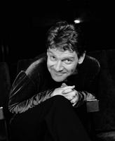 Kenneth Branagh Longsleeve T-shirt #2210444