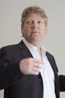 Kenneth Branagh Longsleeve T-shirt #2265542