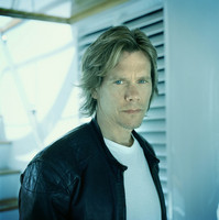Kevin Bacon Longsleeve T-shirt #2216836