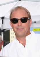 Kevin Costner longsleeve t-shirt #1365548