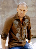 Kevin Costner t-shirt #2215464