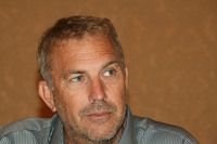 Kevin Costner longsleeve t-shirt #2285576