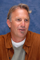 Kevin Costner longsleeve t-shirt #2291181