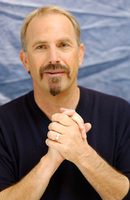 Kevin Costner Sweatshirt #2400613