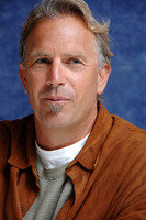 Kevin Costner longsleeve t-shirt #2408469