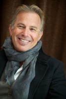 Kevin Costner t-shirt #2429314