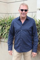 Kevin Costner mug #G745568