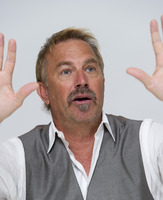 Kevin Costner longsleeve t-shirt #2458063