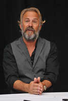 Kevin Costner Sweatshirt #2487954