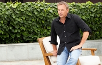 Kevin Costner t-shirt #3873509