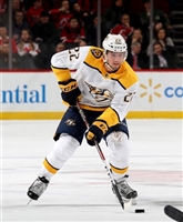 Kevin Fiala Longsleeve T-shirt #3570837