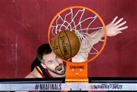 Kevin Love Sweatshirt #3421537
