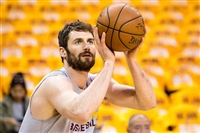 Kevin Love Sweatshirt #3421715