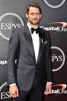 Kevin Love Sweatshirt #3421836