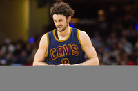 Kevin Love Sweatshirt #3960034