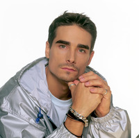 Kevin Richardson Longsleeve T-shirt #3054250