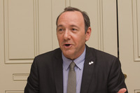 Kevin Spacey Longsleeve T-shirt #2448589