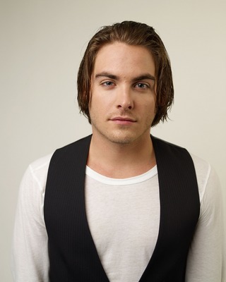 Kevin Zegers posters