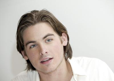 Kevin Zegers posters