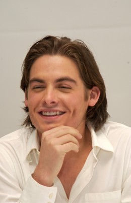 Kevin Zegers posters
