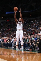 Khris Middleton magic mug #G1668433