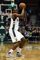 Khris Middleton Longsleeve T-shirt #3425877