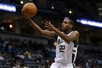 Khris Middleton Longsleeve T-shirt #3425939