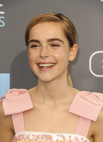 Kiernan Shipka longsleeve t-shirt #2989322