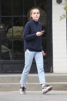 Kiernan Shipka longsleeve t-shirt #2989363