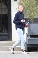 Kiernan Shipka longsleeve t-shirt #2989391